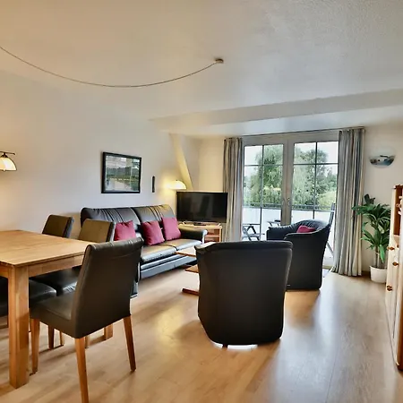 Lägenhet Parkside No 8